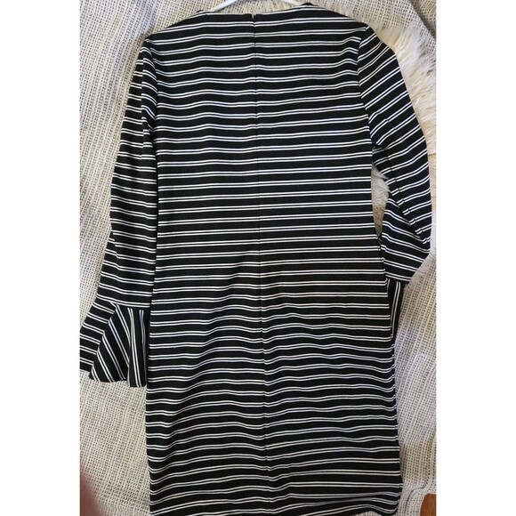 Chaps Women's 4 Black & White Small Striped Dress 4 Long Bell Sleeves Fitted - Picture 5 of 7